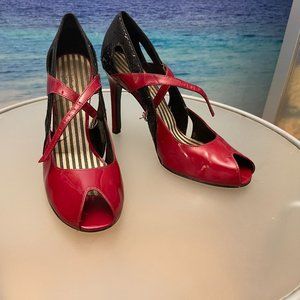 OH DEER !Vintage Red genuine leather and black sequins MaryJane pumps Size 8.5